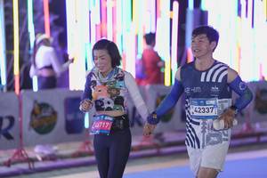 BIB: 246717, 42337
                            <button type="button" onclick="openModal(23199837)" class="btn btn-primary btn-sm float-right btn-popup" data-toggle="modal" data-target=".modal-high-quality">
                        <i class="fas fa-shopping-cart"></i> Add to Cart
                    </button>
                                            <button type="button" onclick="isThisMe(23199837, true)" class="btn btn-success btn-sm float-right btn-popup btn-isme hidden" data-toggle="tooltip" data-placement="bottom" title="นี่คือรูปของคุณใช่ไหม คลิกที่นี่เพื่อเอาเข้าอัลบั้ม">
                        <i class="fas fa-plus"></i> Add to album
                    </button>
                    <button type="button" onclick="isThisMe(23199837, false)" class="btn btn-warning btn-sm float-right btn-popup btn-isnotme hidden">
                        <i class="fas fa-ban"></i> Remove from album
                    </button>